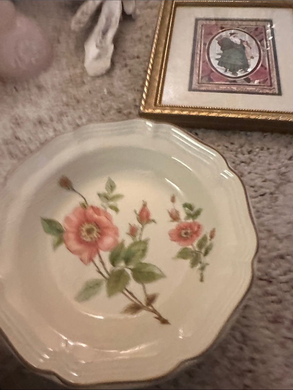 4 Mikasa Rose Petals Rim Soup Bowl 8 1/2" - China Dinnerware & Dishes in Pink